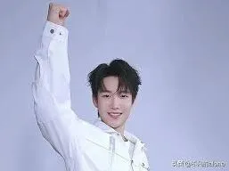 进厂吧兄弟抖音平台观看操作教程